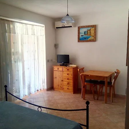 Studio In The Most Southern Point Of The Island, Completely Fenced Super Price !!! Lägenhet *