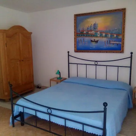 Studio In The Most Southern Point Of The Island, Completely Fenced Super Price !!! Lägenhet SantʼAnna Arresi